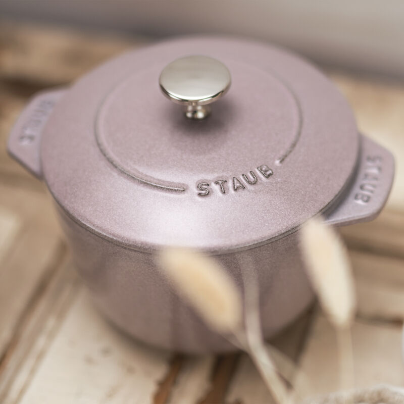 STAUB Cast Iron 1.5-qt Petite French Oven - Lilac