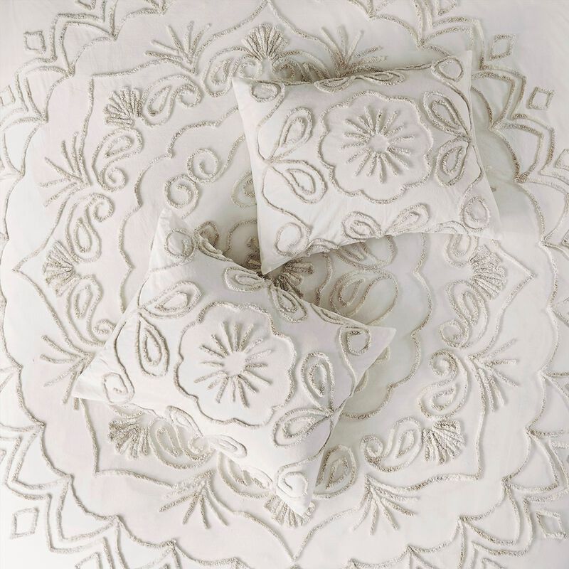 Gracie Mills Gertrude 3-Piece Tufted Cotton Chenille Comforter Set