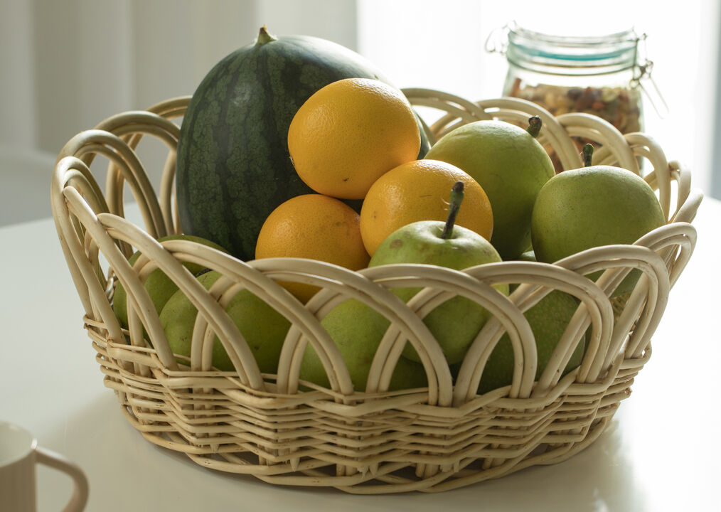 16 Inch Decorative Round Fruit Bowl Bread Basket Serving Tray, Large