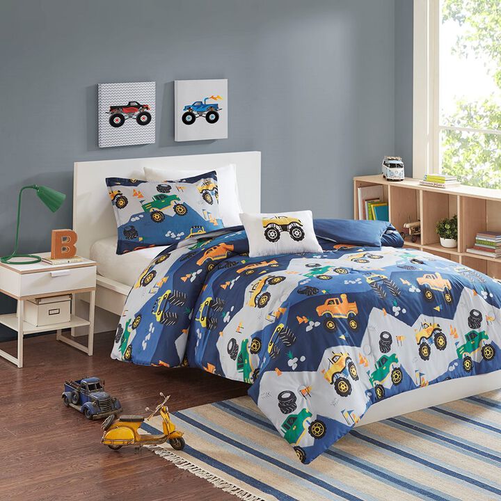 Gracie Mills Cedra Outer Space Comforter Set