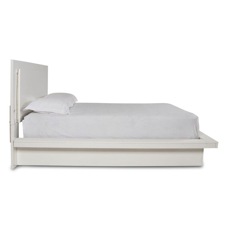 New Classic Furniture Furniture Sapphire Contemporary Solid Wood 6/6 Ek Bed in White