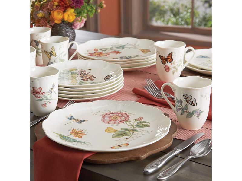 Lenox Butterfly Meadow Dinnerware Set of 18