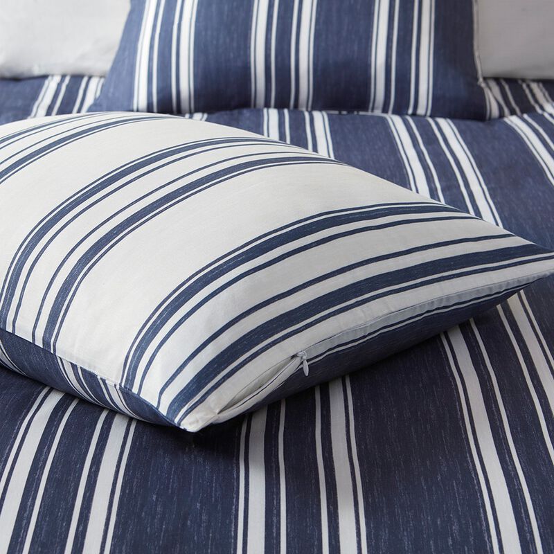 Gracie Mills Thais Farmhouse Reversible Striped Comforter Set