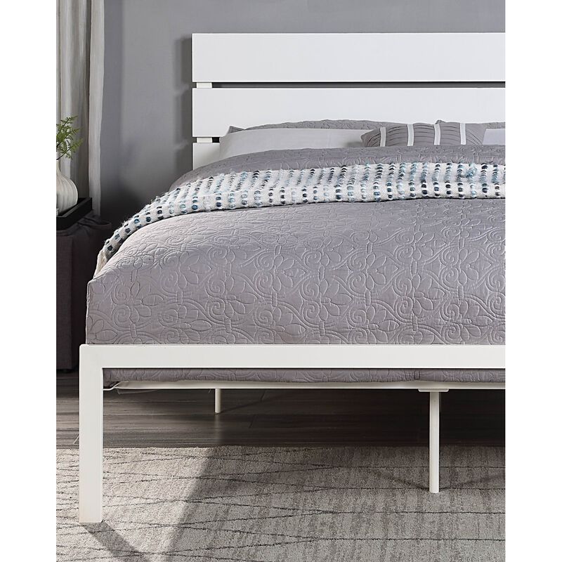 Contemporary Queen Bed 1 Piece Casual Style Metal Bed Bedroom Furniture